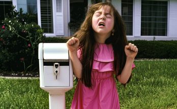 My 10-Year-Old Daughter Insisted on Checking Our Mailbox by Herself – Today I Checked It and What I Saw Left Me in Tears